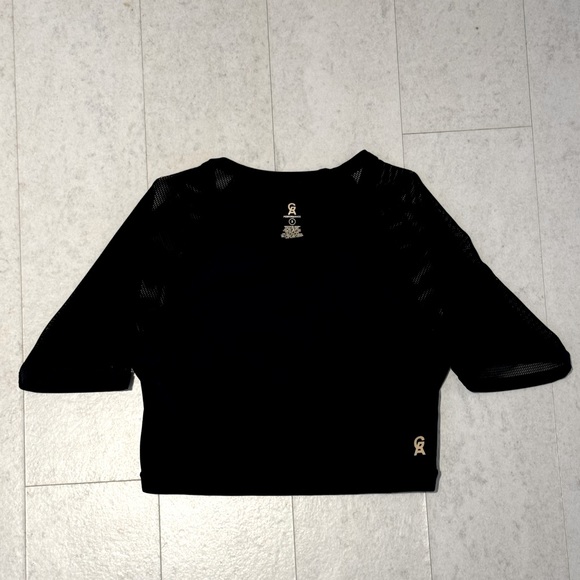 NWOT GA Performance Mesh top - Picture 1 of 3